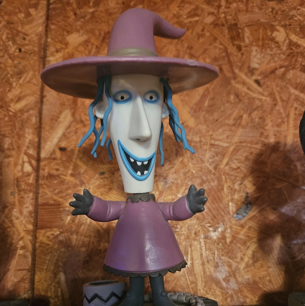 Bobble head